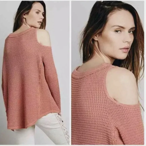 Free People Women's  Coral-Salmon Pink Cold Shoulder Knit Sweater Size M - Picture 16 of 16